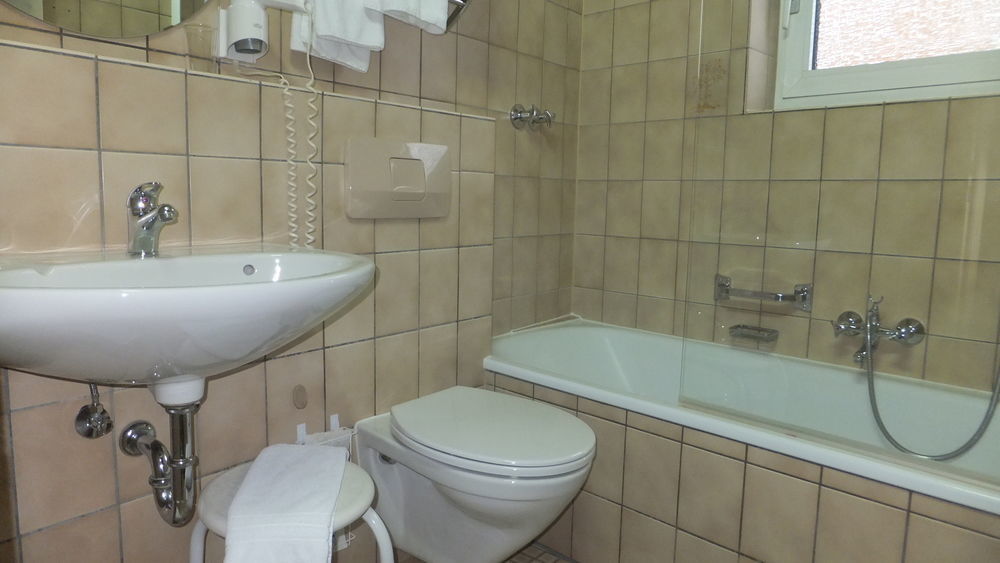 Hotel Restaurant Ruppert Walluf Zewnętrze zdjęcie